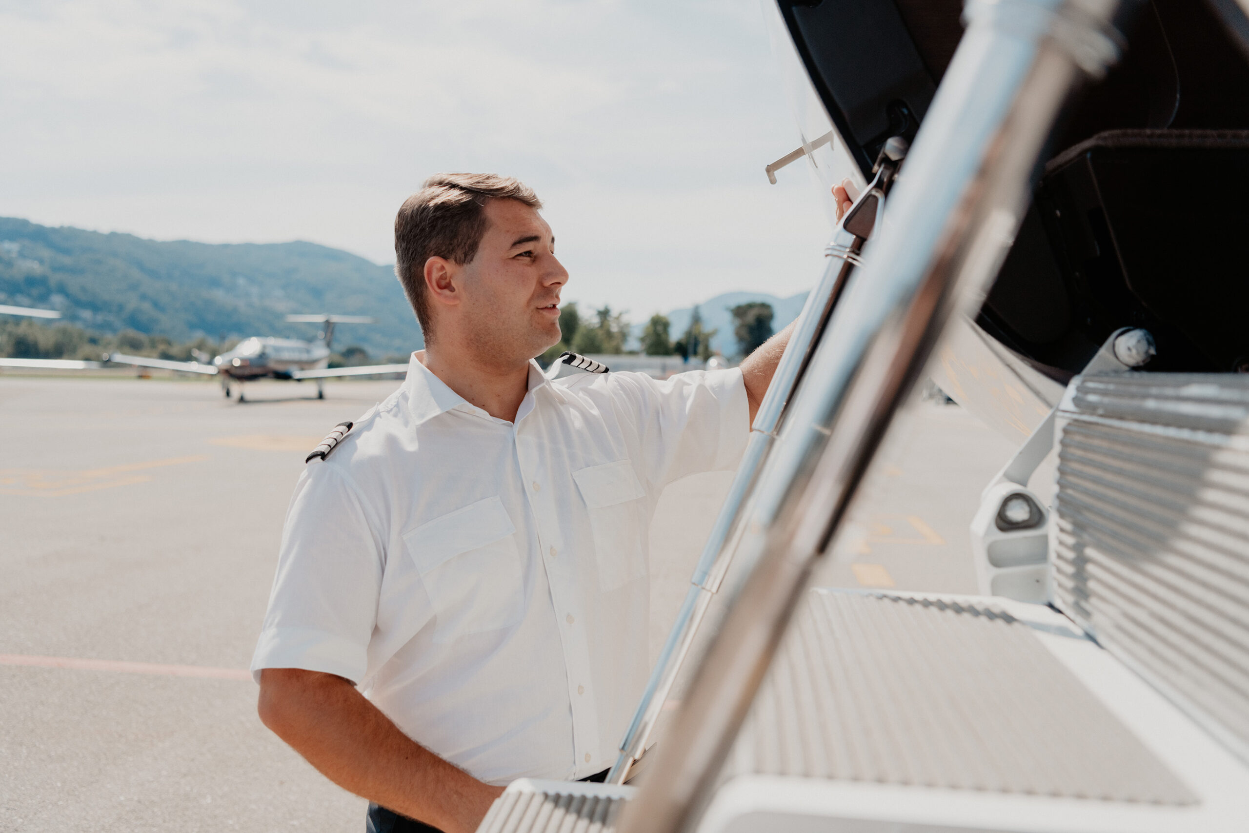 How AXIS Aviation supports owners in overcoming operational challenges
